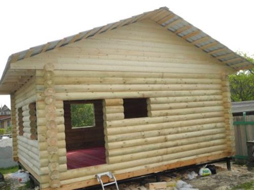 Какие бывают срубы для бани. Баня из бревна и бруса под усадку
