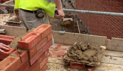 Кладка кирпича своими руками. Как правильно делать кирпичную кладку: советы, особенности и инструкции 04 Кладка кирпича своими руками. Как правильно делать кирпичную кладку: советы, особенности и инструкции 04
