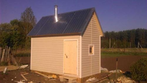 Бюджетная баня на даче своими руками. Бюджетная баня своими руками — разновидности конструкций, варианты недорогих материалов для внутреннего и внешнего обустройства своими руками