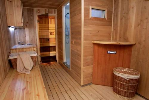 Каркасная баня 3 на 5 м. Проект бани 3 на 5 м: план постройки сауны из бруса, кирпича, блоков. Тонкости внутреннего обустройства и планировки (120 фото-идей)