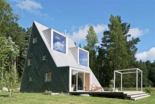 Треугольный дом своими руками. Примеры готовых проектов: естественная простота и вызывающая дерзость