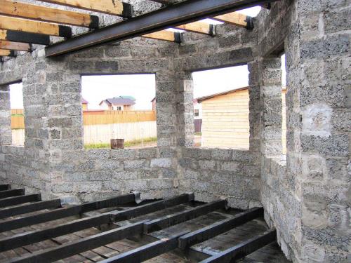 Чем пилят арболитовые блоки. Чем пилить арболитовые блоки