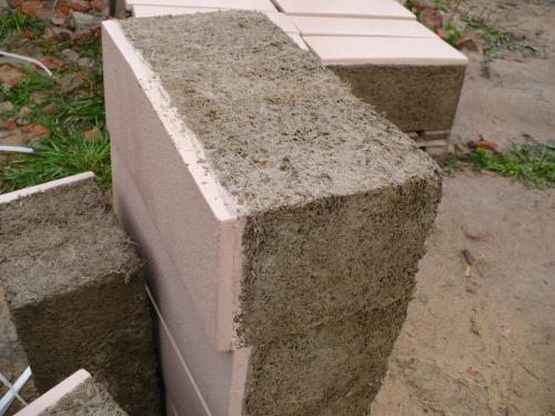 Арболит минусы. Арболит плюсы и минусы. Недостатки арболитовых блоков