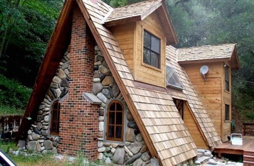 Дом-шалаш, как называется. Примеры готовых проектов: естественная простота и вызывающая дерзость