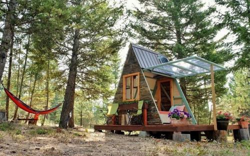 Дом-шалаш, как называется. Примеры готовых проектов: естественная простота и вызывающая дерзость